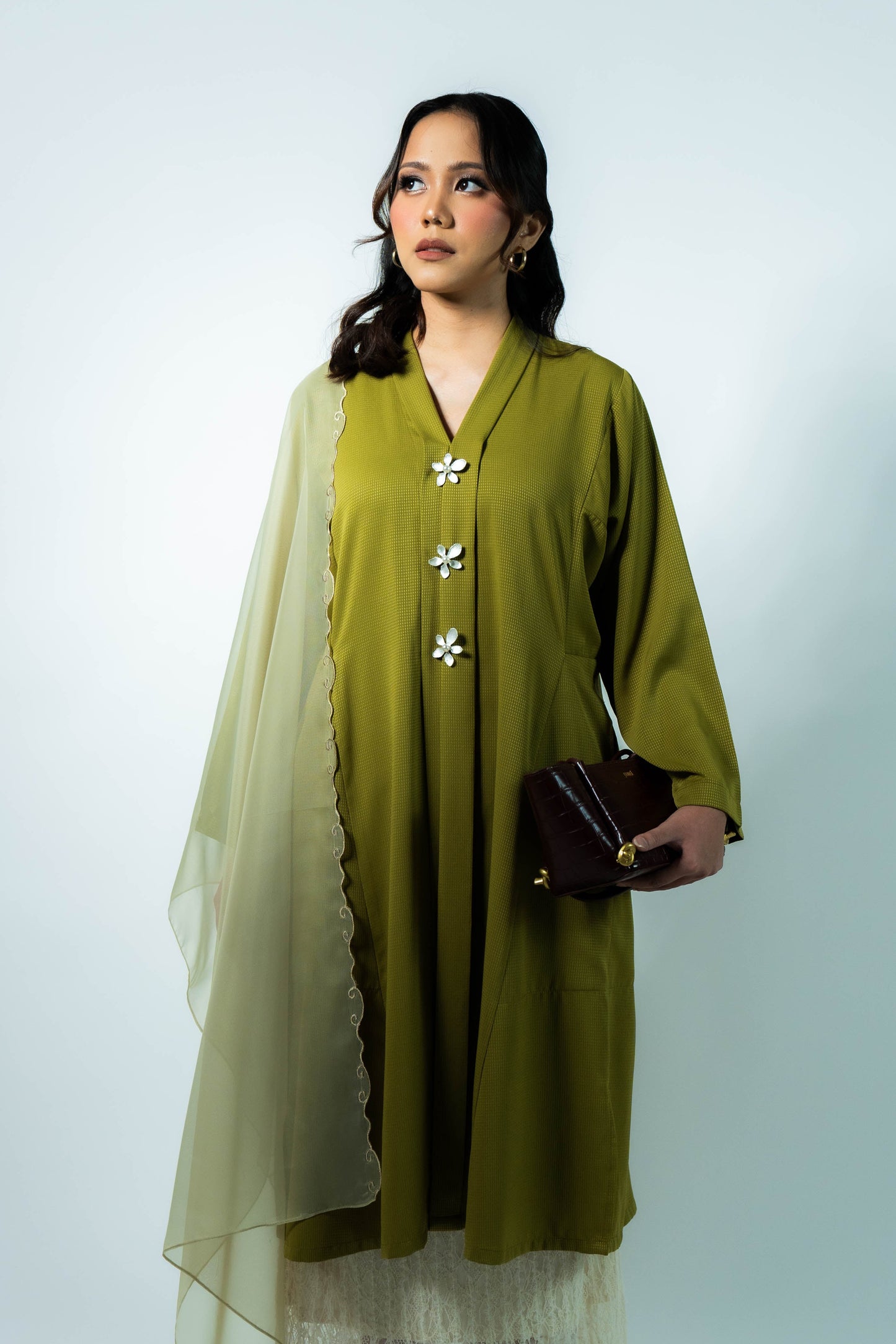 IRIS Edge Shawl – Plain Green