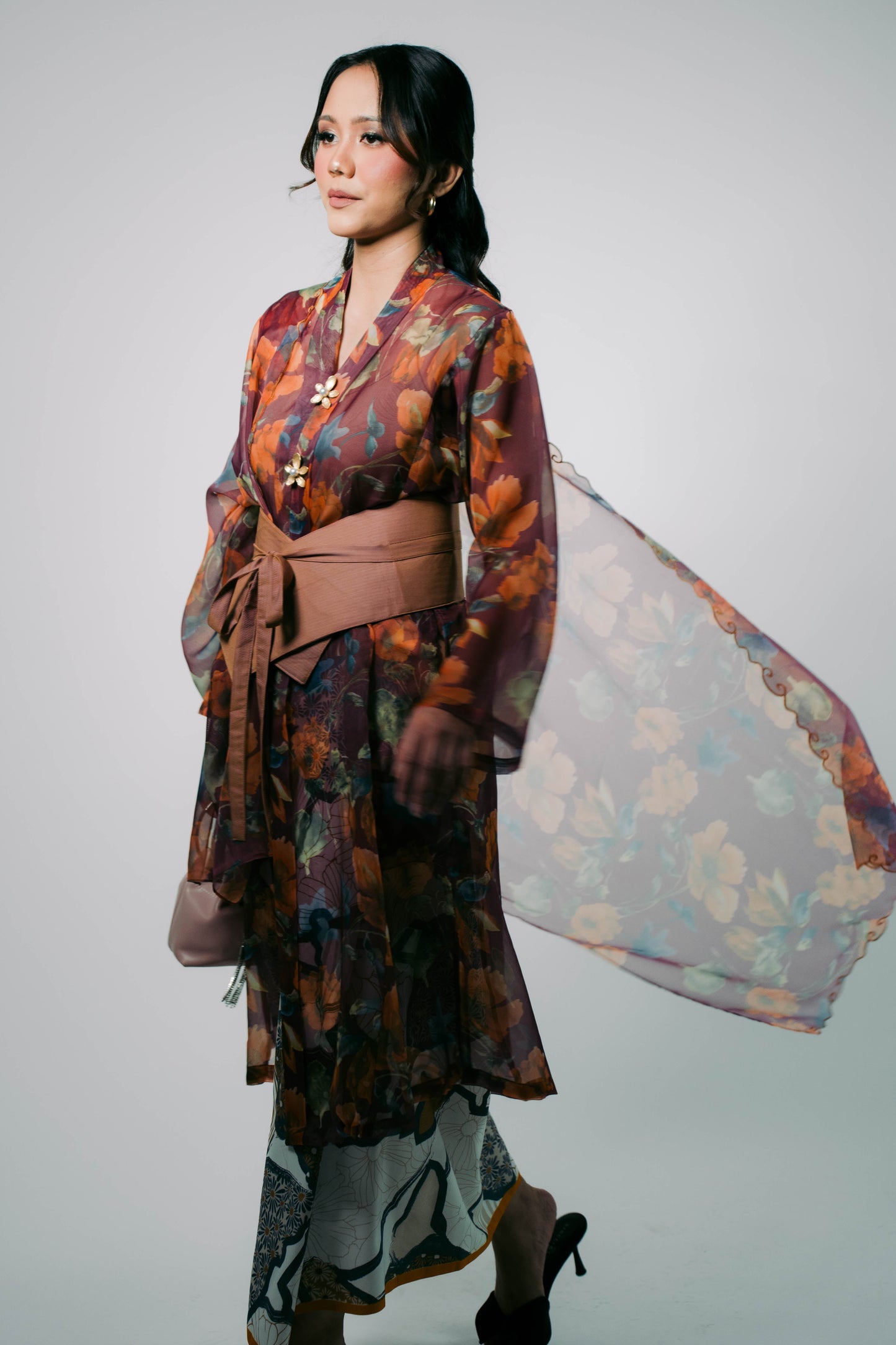 ESME Edge Shawl – Printed Maroon