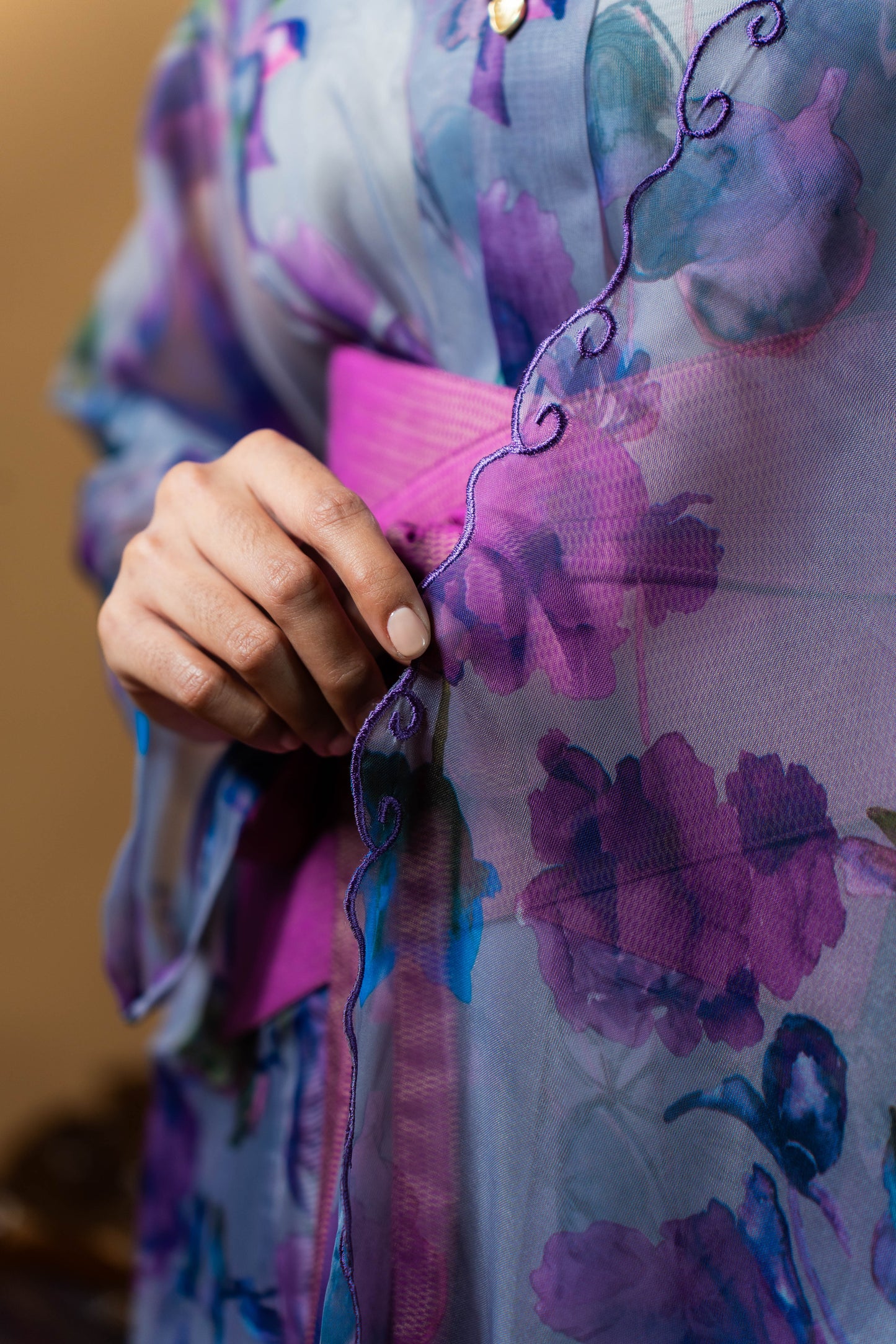 ESME Edge Shawl – Printed Purple