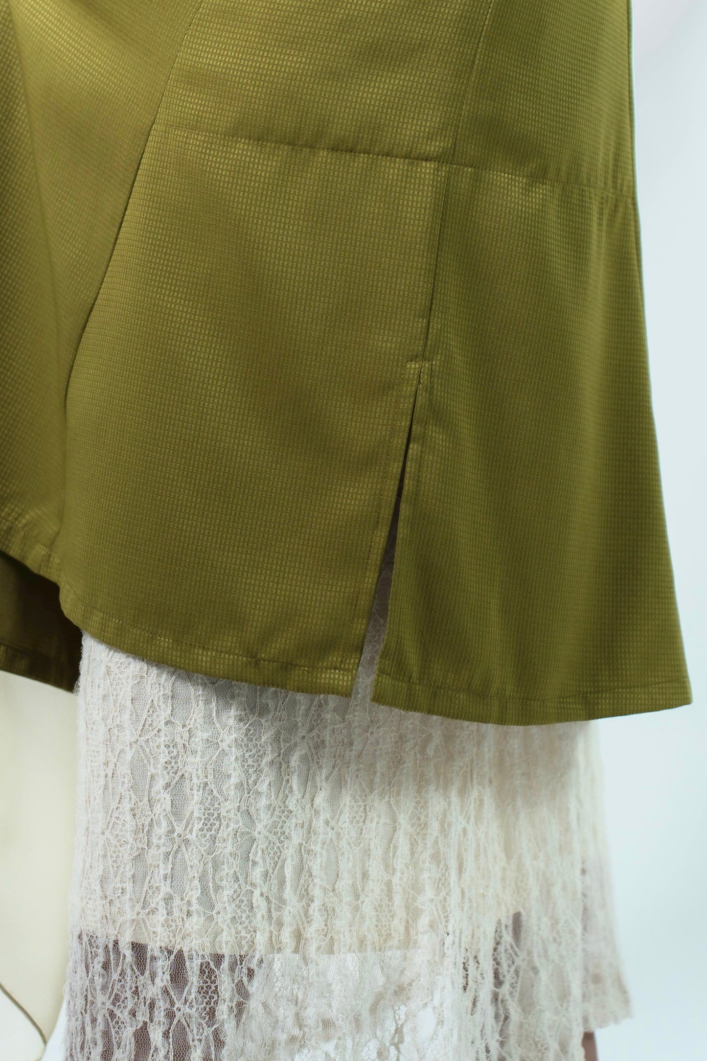 DELA The Kebaya Outer (Plain Green)