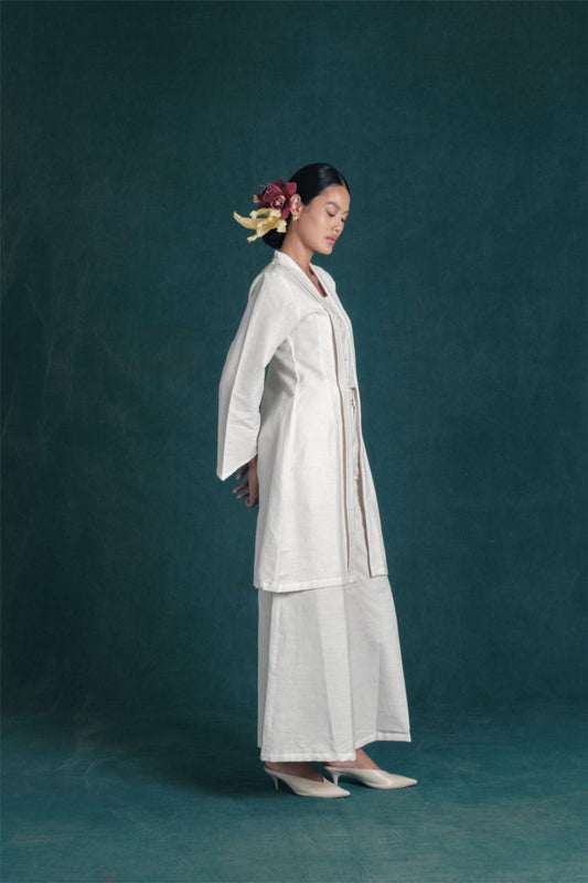 tara kebaya in pure white